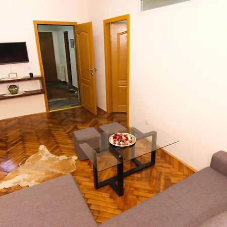 Kolodvorska Apartment